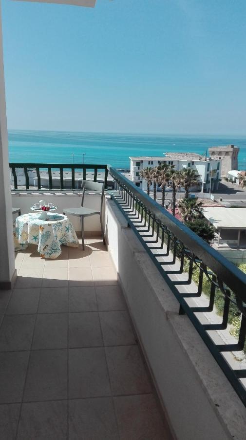 Le Terrazze Sul Mare Gallipoli Lido Екстериор снимка