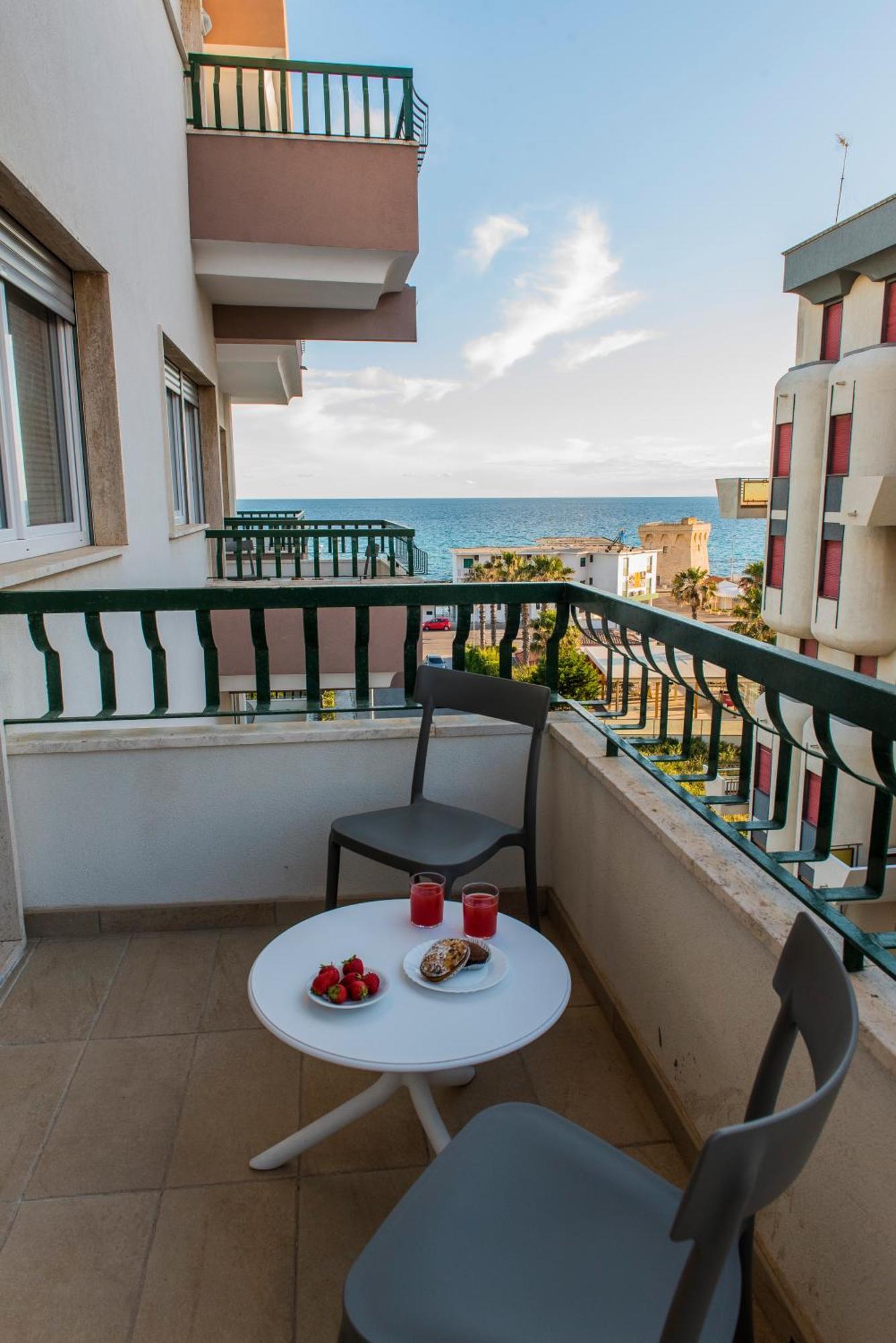 Le Terrazze Sul Mare Gallipoli Lido Екстериор снимка